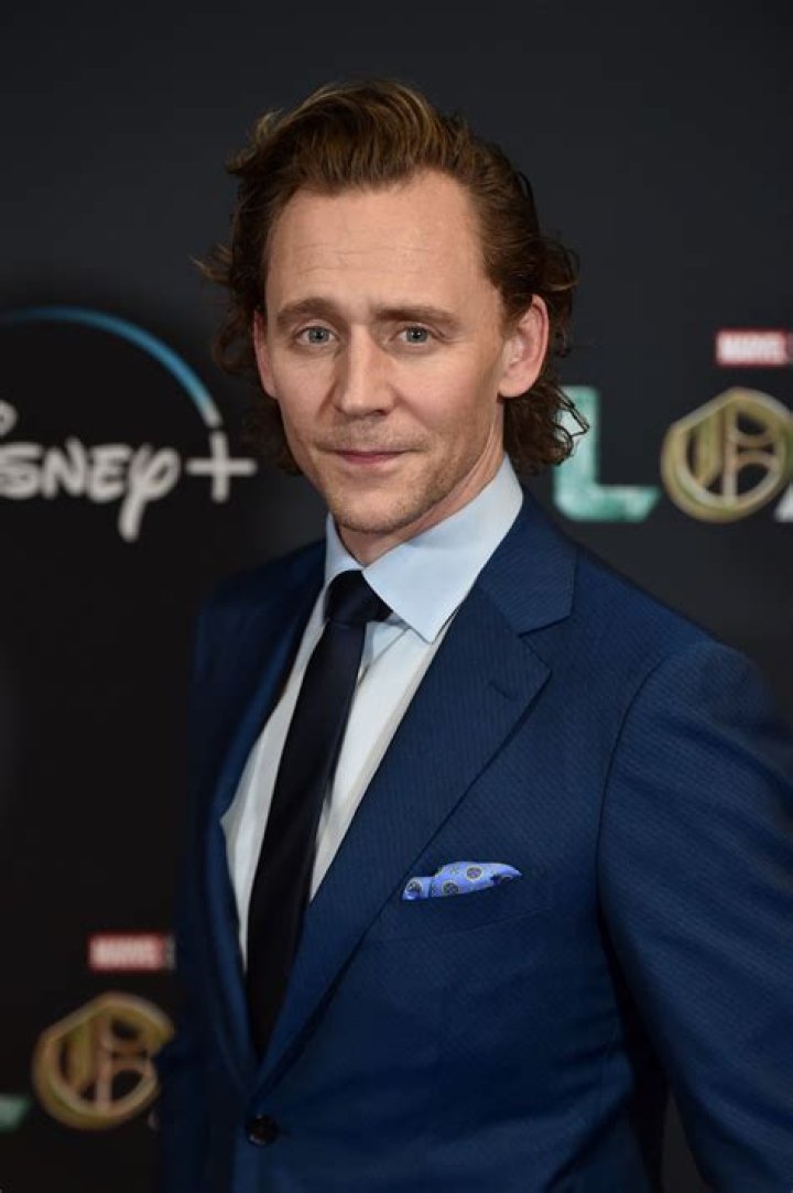 Uncover The Truth Behind "How Tall Is Tom Hiddleston": An Insightful Exploration