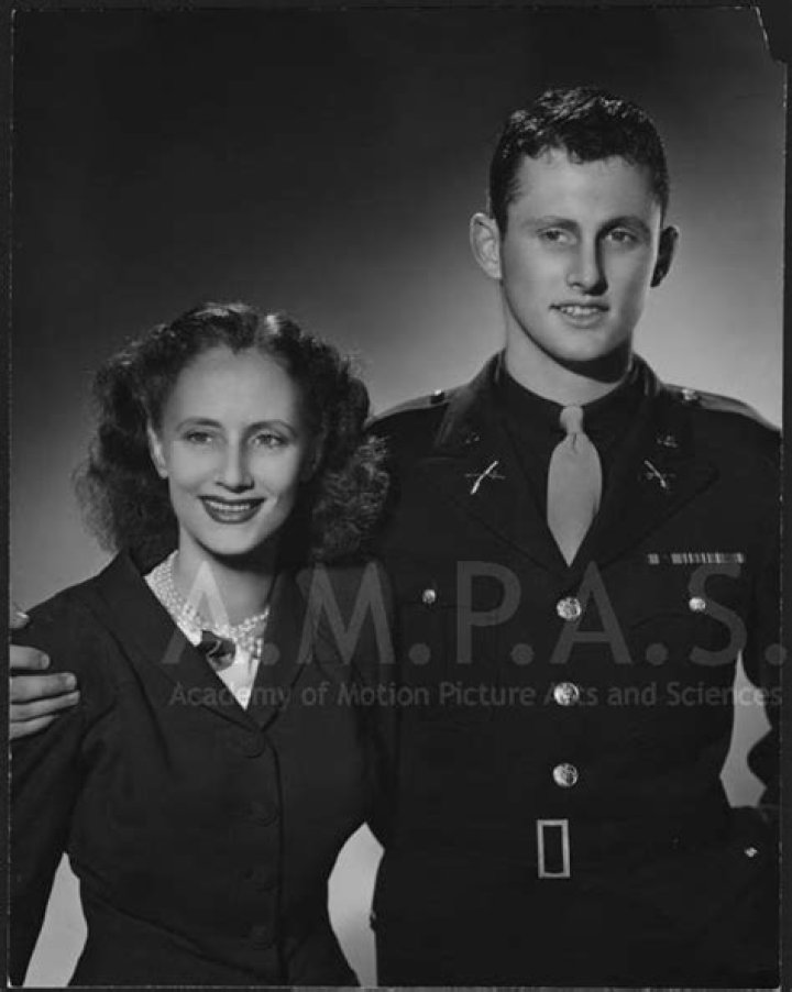 Who are Tony Goldwyn Parents? Meet Samuel Goldwyn Jr and Jennifer Howard